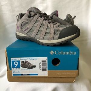 COLUMBIA Size 9 • Waterproof Leather Hiking Shoes